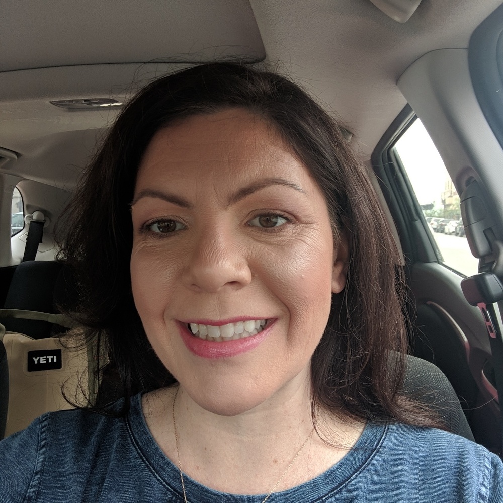 Meet your Posher, Angela